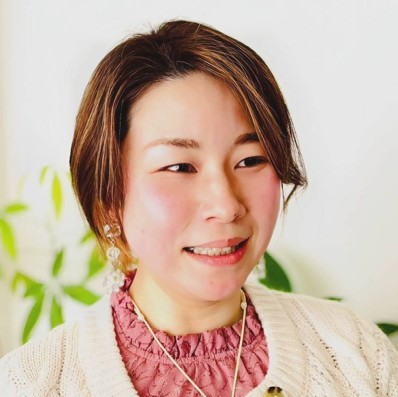 オーロラのりこ（オーロラのりこ）先生